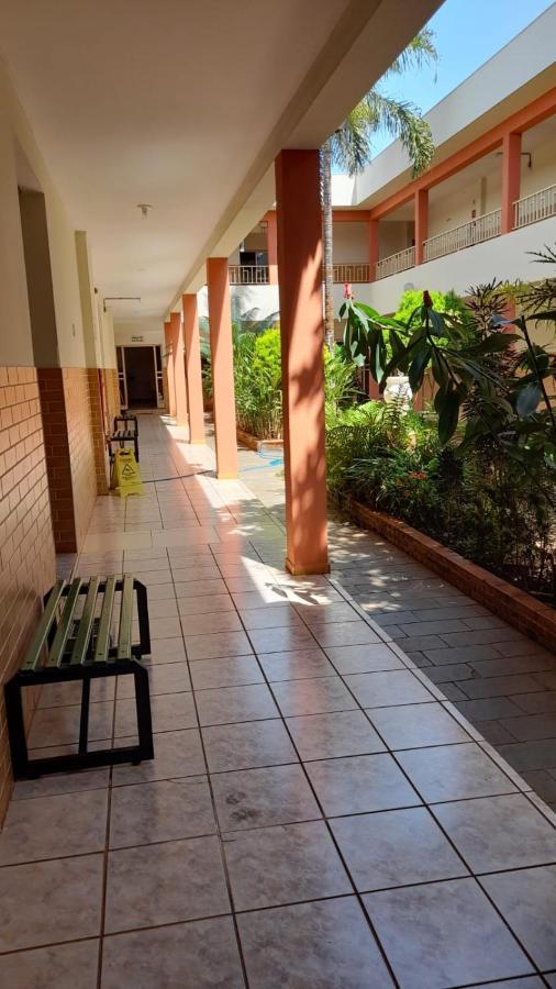 Hotel Italia Araguari Esterno foto