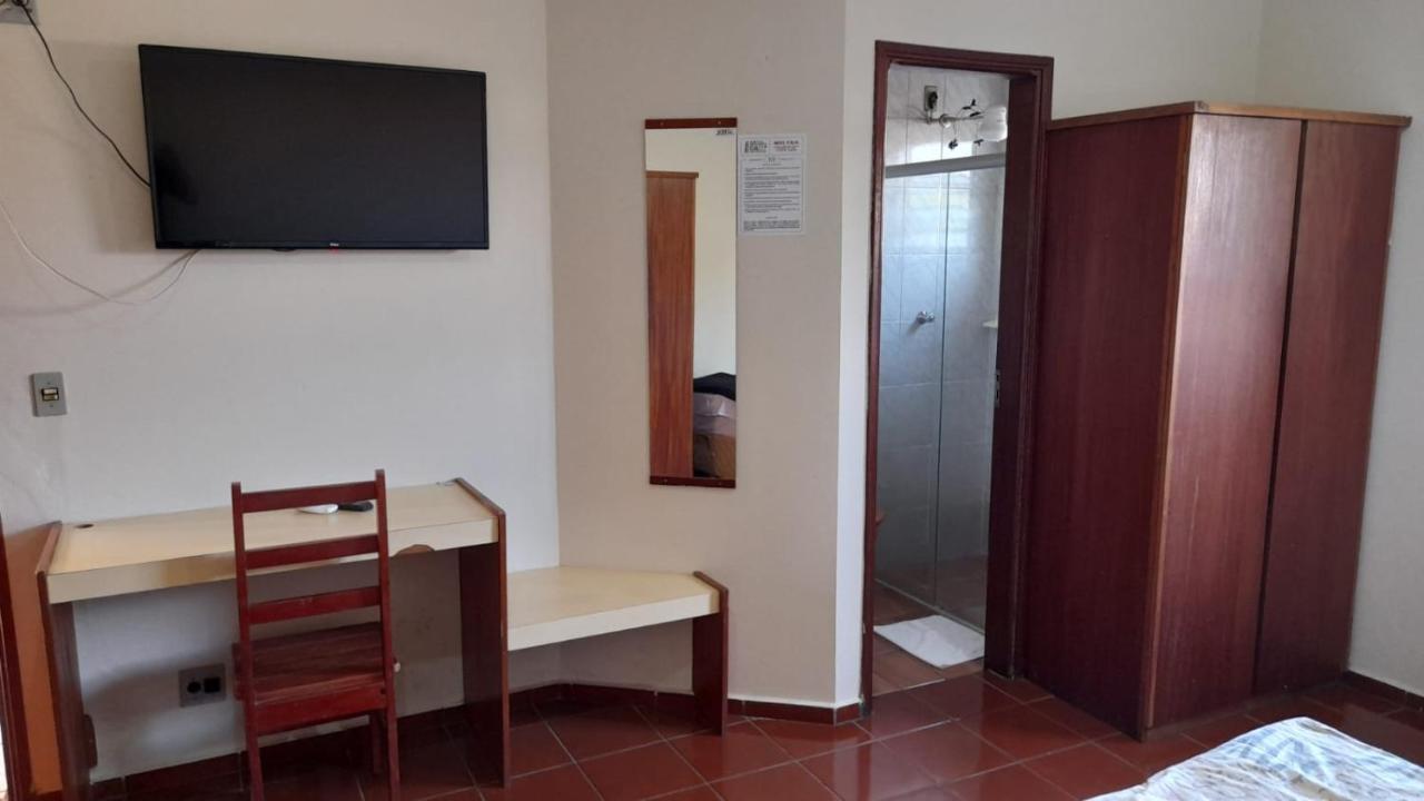Hotel Italia Araguari Esterno foto